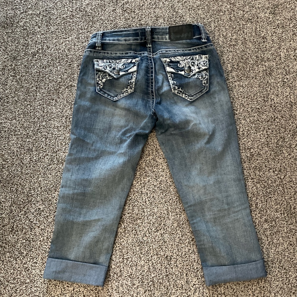Jean capris - Picture 2 of 3
